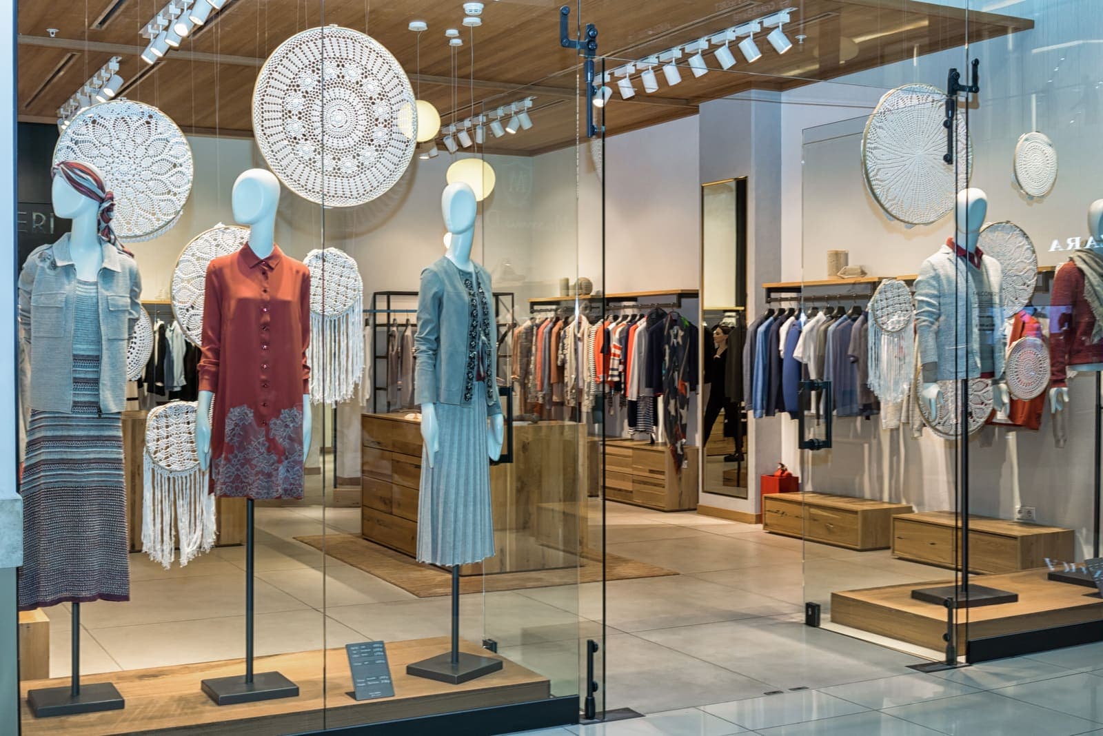 Vitrine de boutique parfaitement propre
